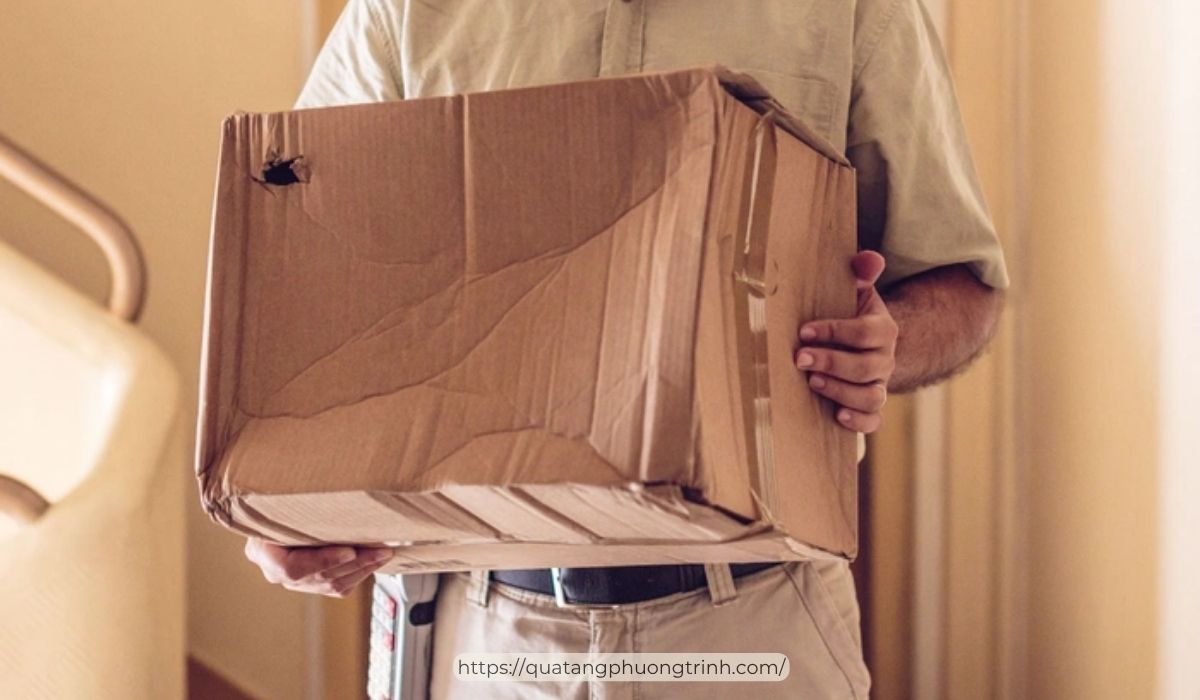 Tình trạng đơn hàng hoàn về méo mó, không còn nguyên vẹn, khiến người bán “ngán ngẩm”