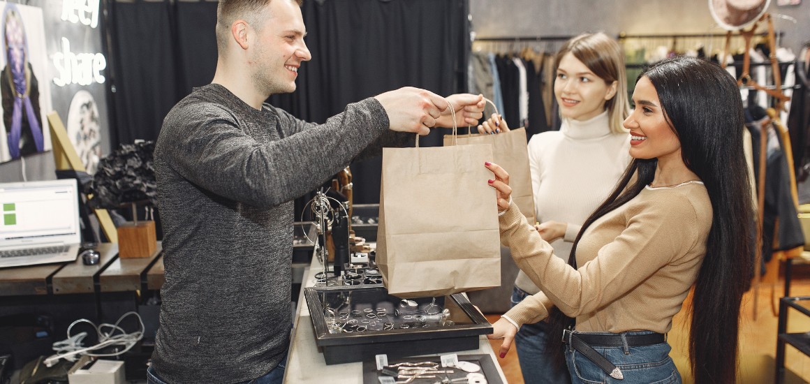 Trải nghiệm khách hàng - Cá nhân hóa và sáng tạo.