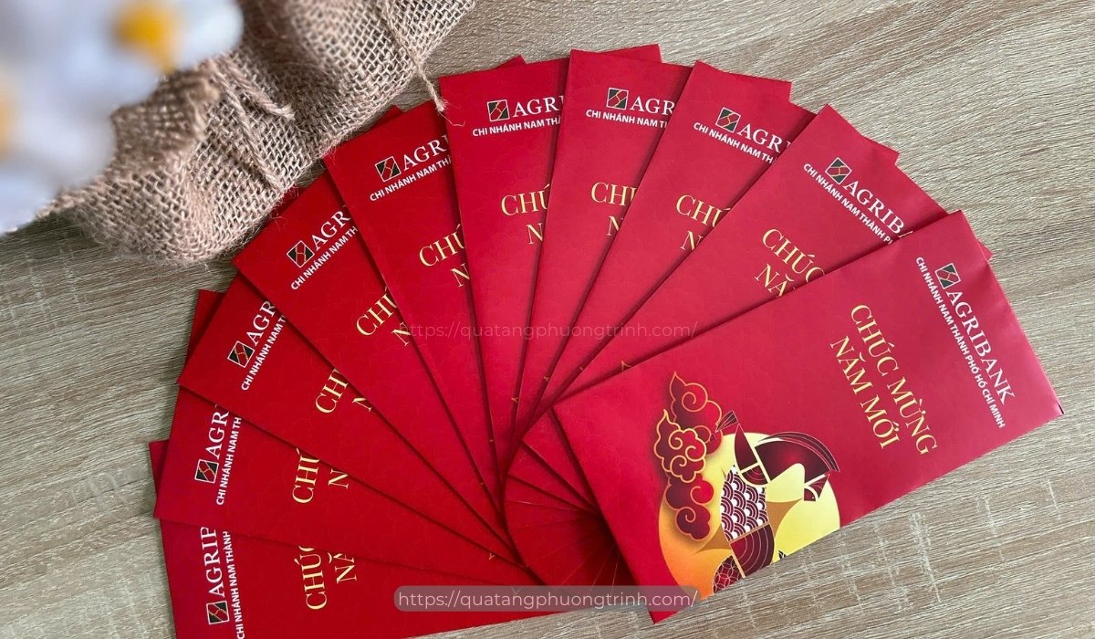 Năm bạn ngựa phi nước đại