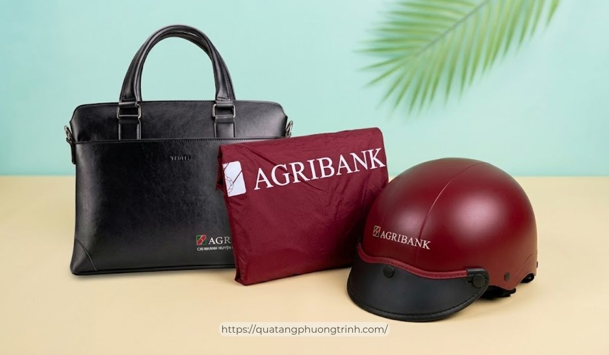Bộ ba quà tặng chuyên dụng thường niên dành cho nhân viên Tín dụng Agribank