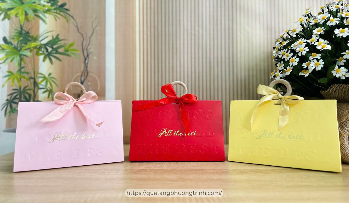 Mẫu packaging ấn tượng thiết kế theo yêu cầu tại Quà tặng Phương Trinh