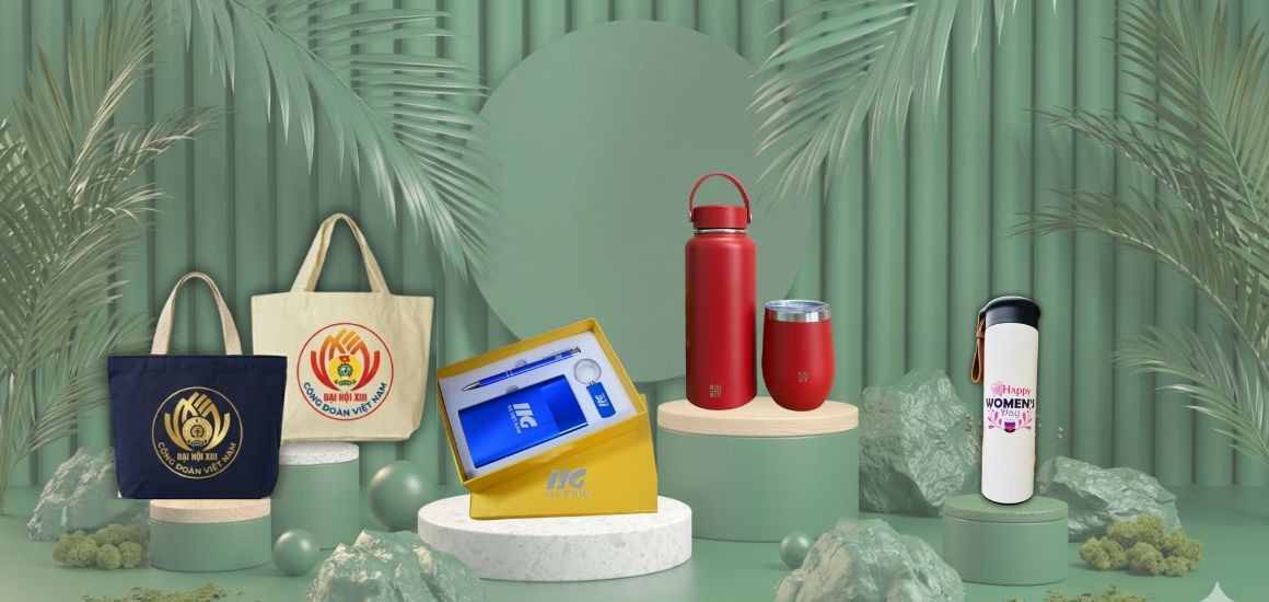 Trao quà tặng sự kiện