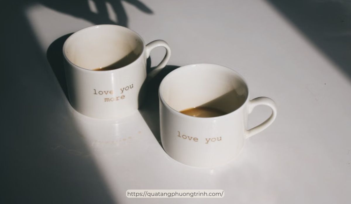 Cặp cốc sứ couple in theo yêu cầu - quà tặng 20/10 cho bạn gái siêu dễ thương