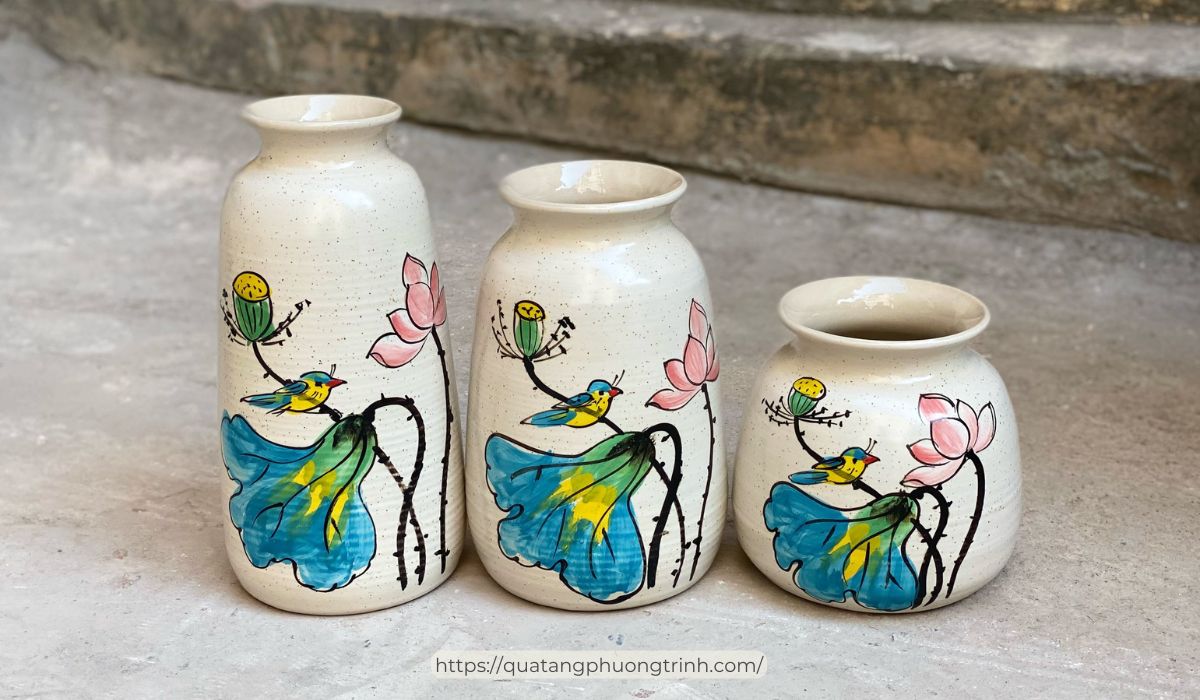 Bình cắm hoạ nghệ thuật - quà tặng dành tặng chị gái yêu thích sự sáng tạo và nghệ thuật