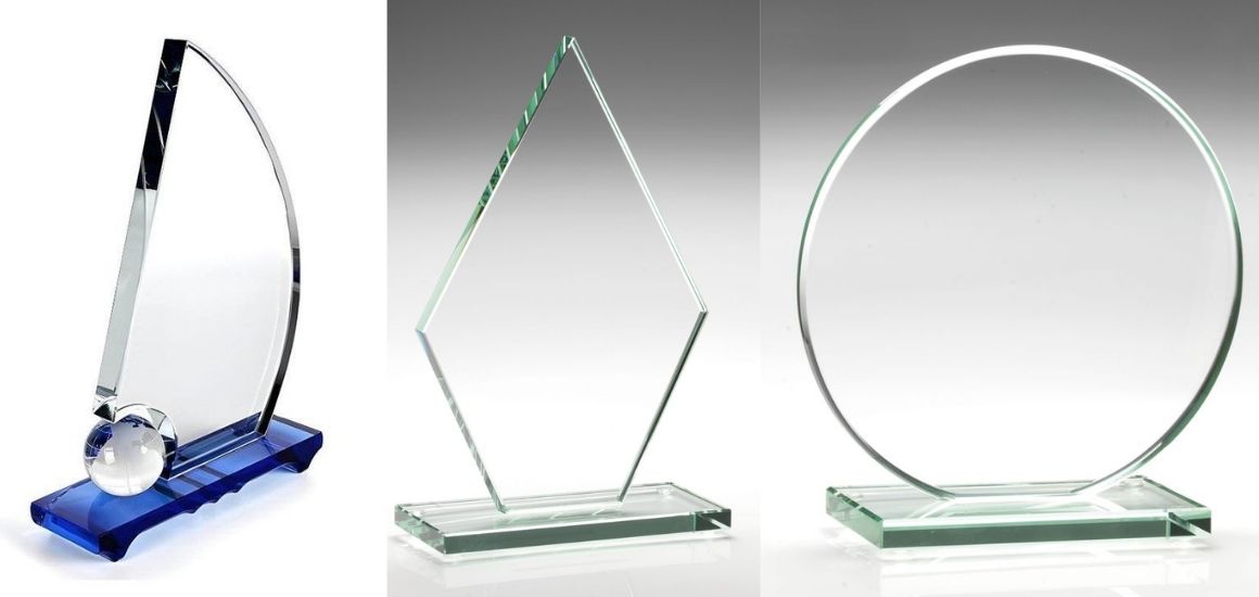 Mẫu kỷ niệm chương pha lê khắc logo Đoàn TNCS Hồ Chí Minh