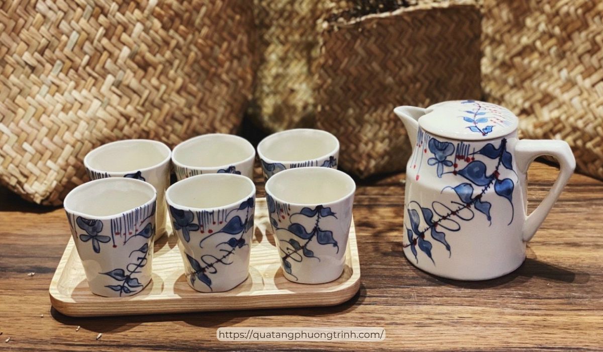 Bộ ấm trà mời khách quý cho khai trương nhà hàng