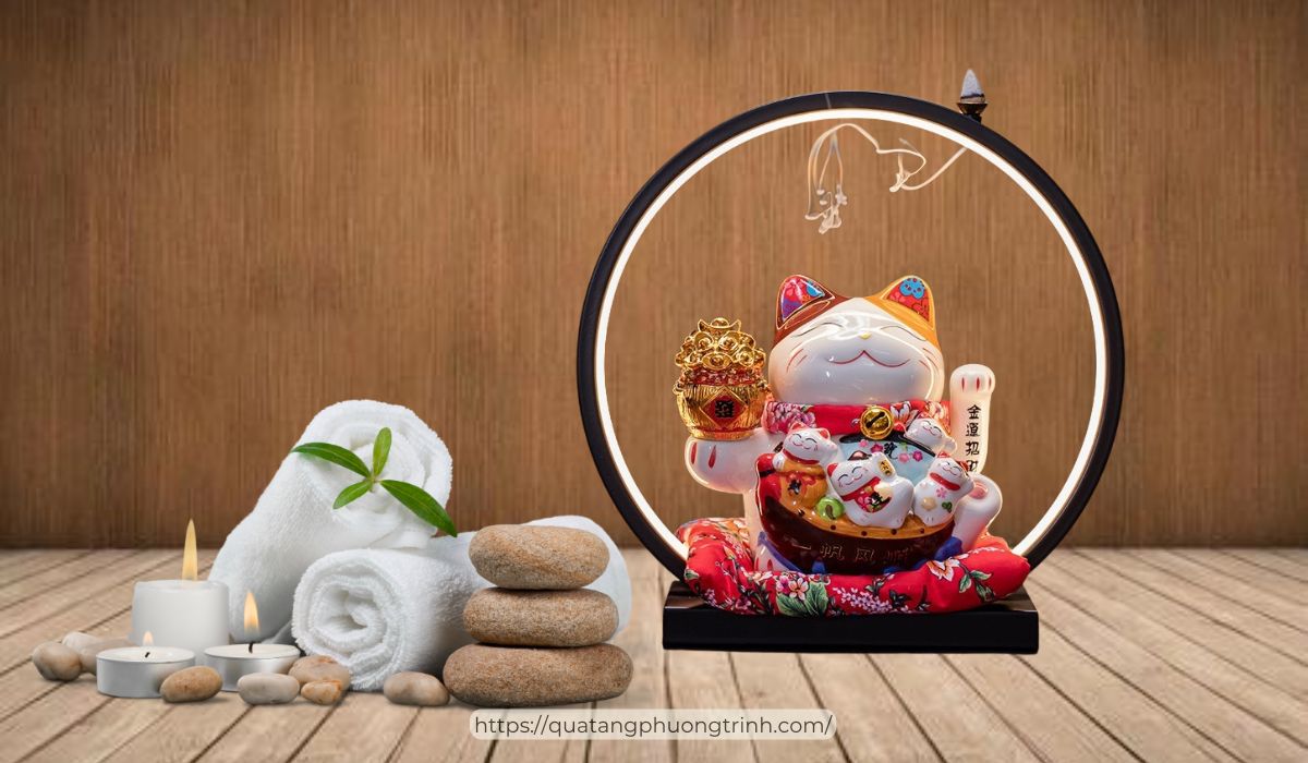Mèo thần tài - lựa chọn phổ biến nhất khi chọn quà tặng khai trương phong thuỷ cho spa