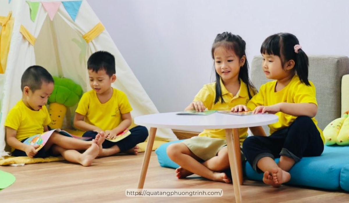 Trẻ em tiếp xúc với thơ từ sớm có khả năng phát triển tốt hơn về tư duy và khả năng ngôn ngữ
