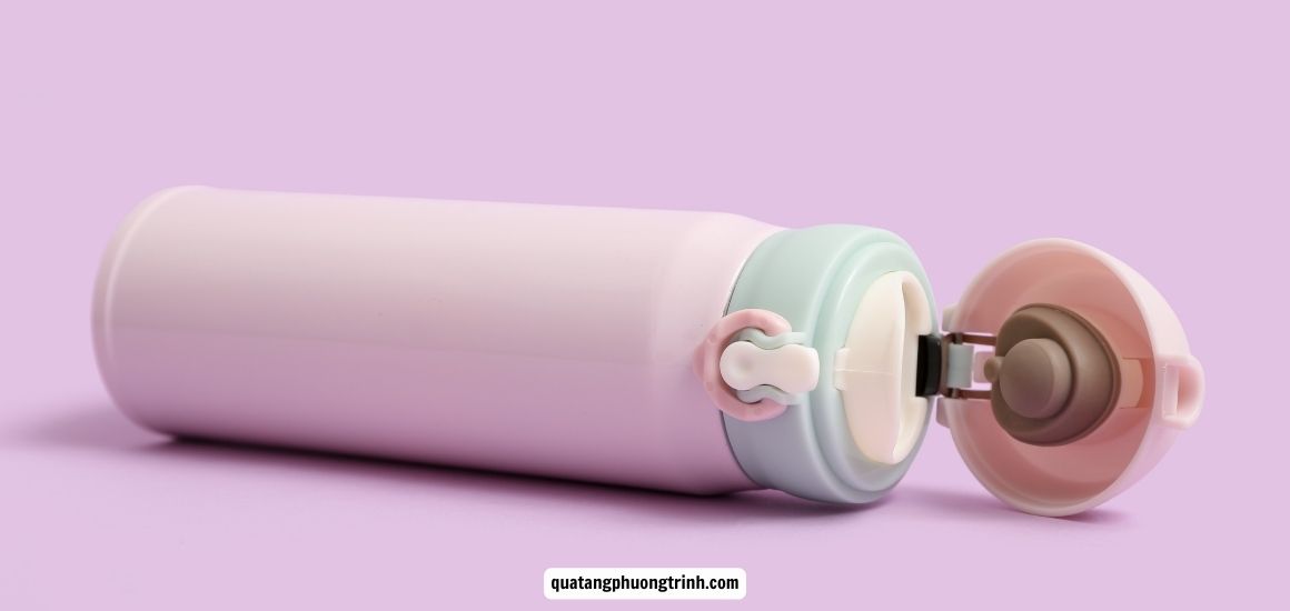 Hướng dẫn tháo rời gioăng cao su và nắp bình để làm sạch